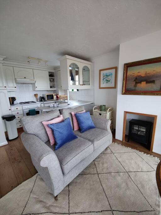 Stunning 1 Bedroom Apartment Over Looking River Rye Eksteriør bilde